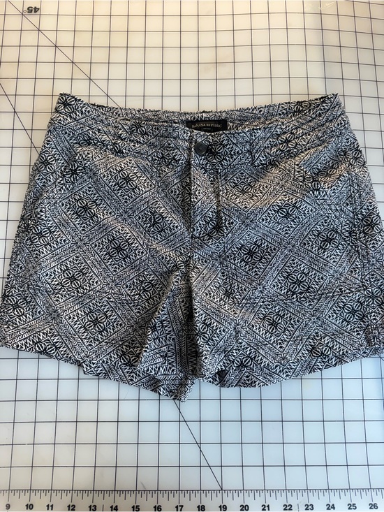 Banana Republic Pants - Banana Republic Black & White Geometric Print Bermuda Shorts